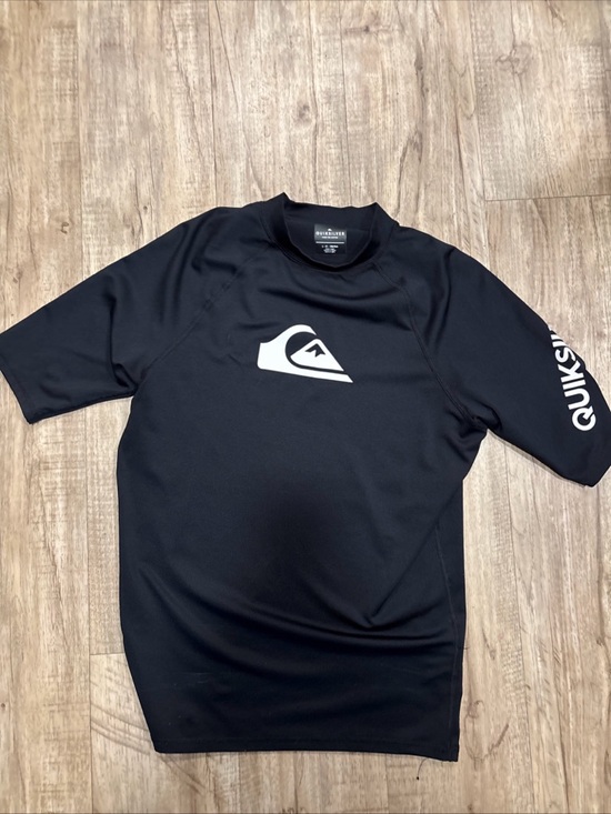 Quiksilver Other - Quiksilver Black Short Sleeve Logo Rash Guard